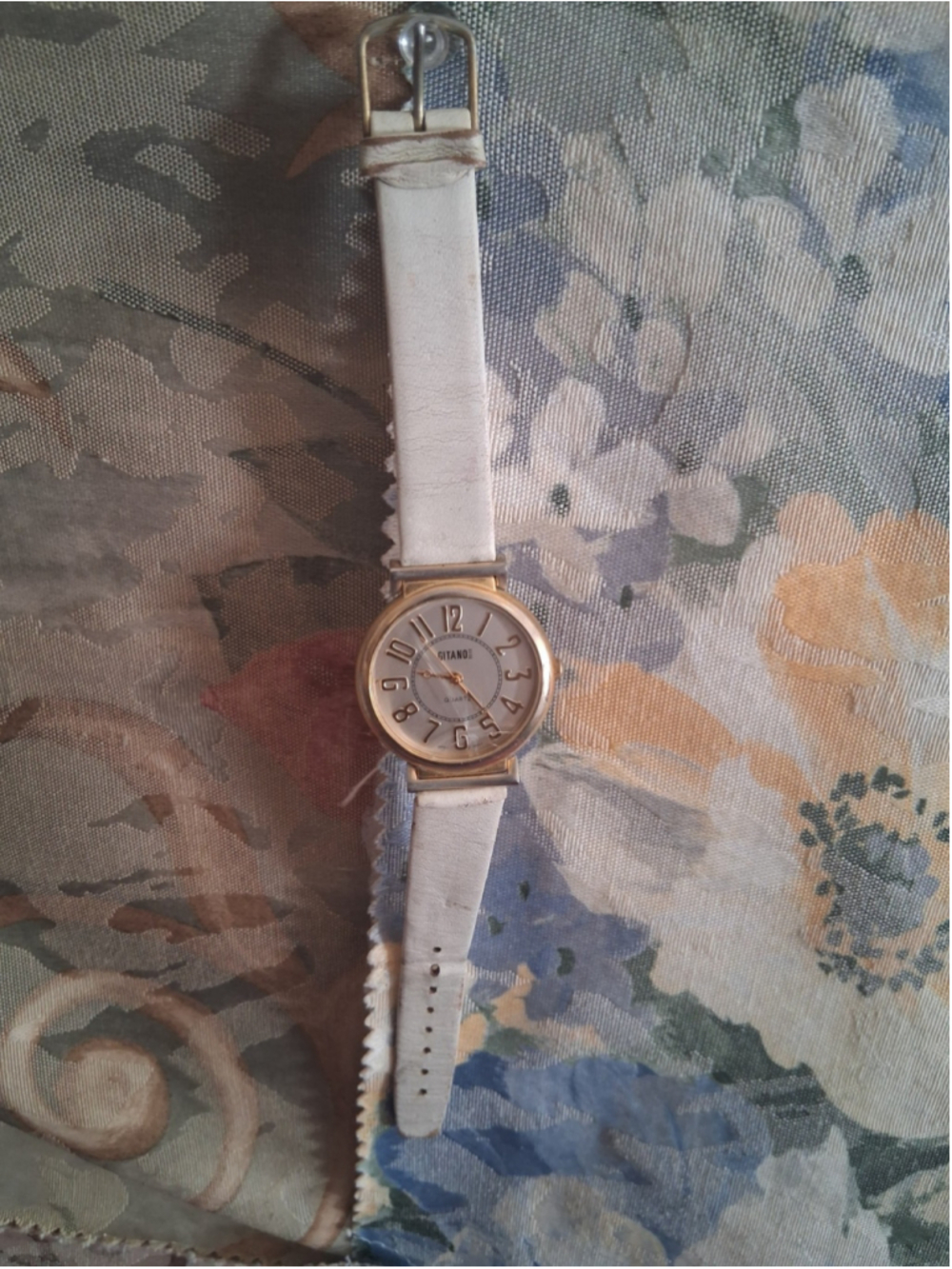 (Parts)Gitano Quartz Analog Wristwatch White Leather Band Gold Tone Case